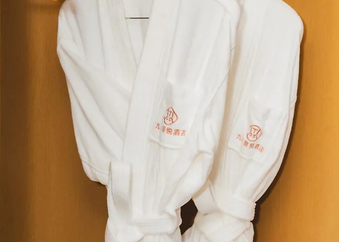 Jiuding Joy Hotel