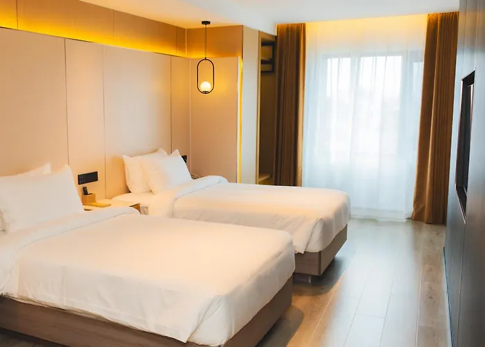 Jiuding Joy Hotel