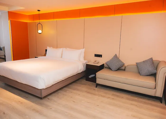 Jiuding Joy Hotel